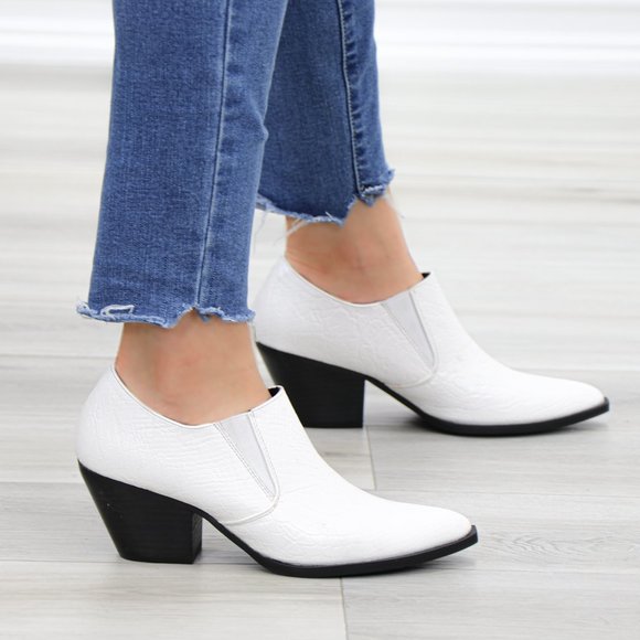 Slip On White Snake Texture Low Cut Booties - Picture 5 of 11